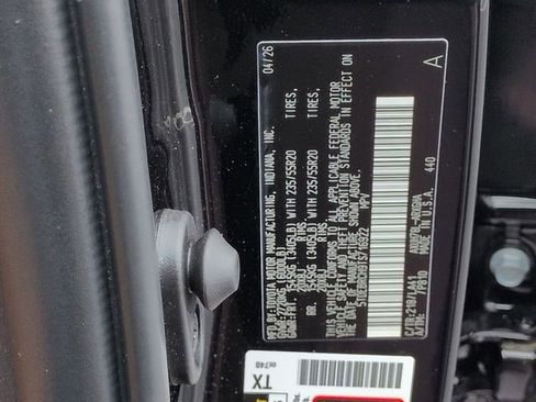 Certified 2026 Toyota Highlander Platinum AWD/4WD image 34