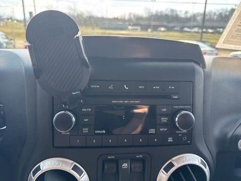 Used 2014 Jeep Wrangler Sahara w/ Connectivity Group image 16