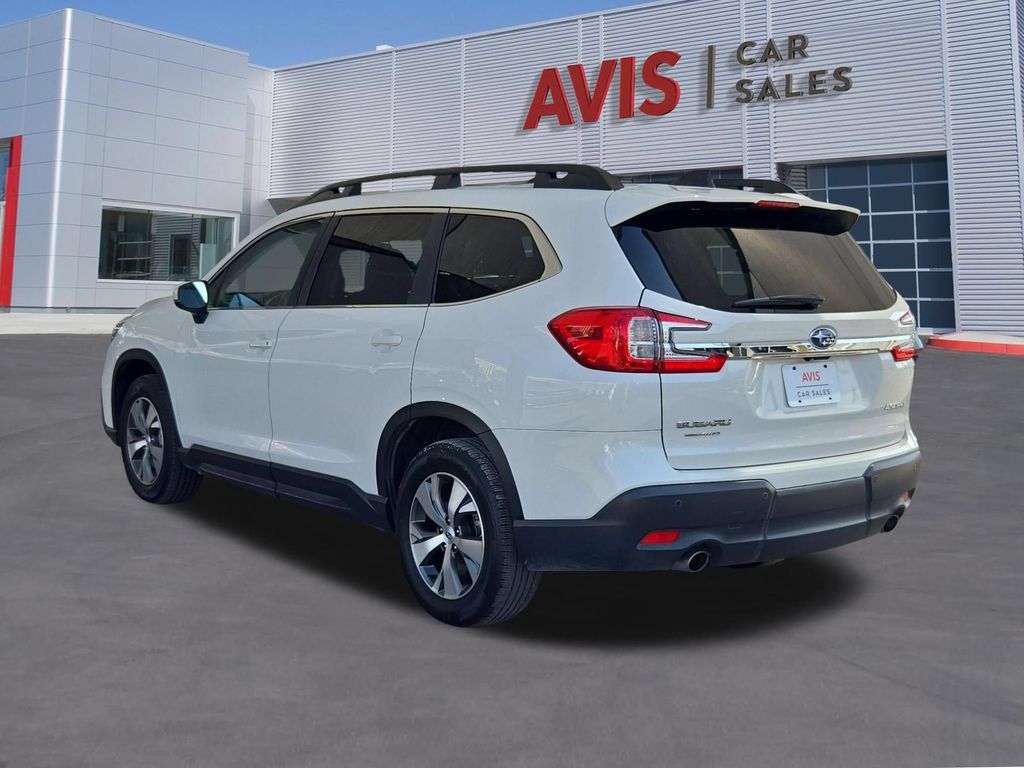 Used 2025 Subaru Ascent Premium AWD/4WD image 9