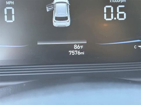 Certified 2024 Hyundai Venue Limited image 20