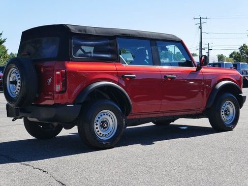 Used 2023 Ford Bronco 4-Door image 6