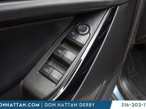 Used 2025 Chevrolet Equinox LT FWD image 17