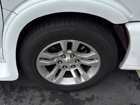 Used 2014 Chevrolet Express 1500 AWD image 50
