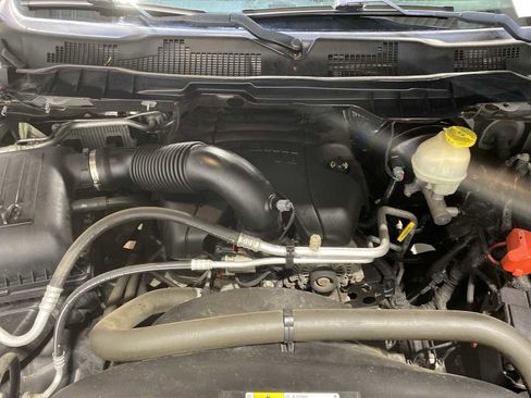 Used 2017 RAM 1500 Laramie w/ Convenience Group AWD/4WD image 9