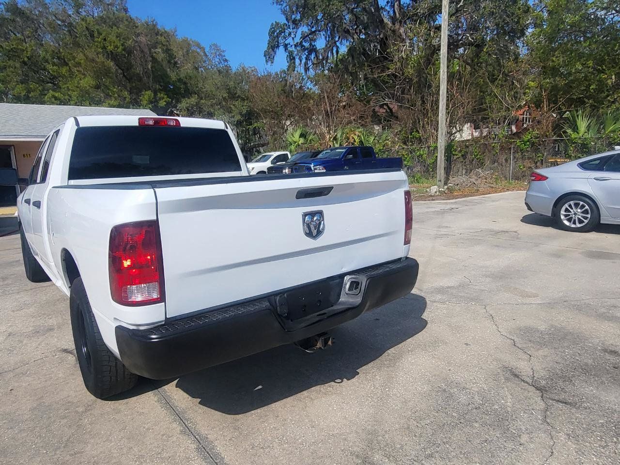 Used 2017 RAM 1500 Tradesman RWD image 32