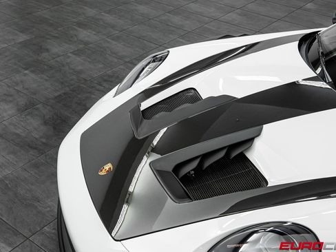 Used 2024 Porsche 911 GT3 RS RWD image 9
