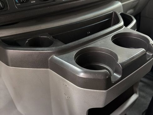 Used 2011 Ford E-350 and Econoline 350 XL w/ PWR Windows & Locks Group image 26