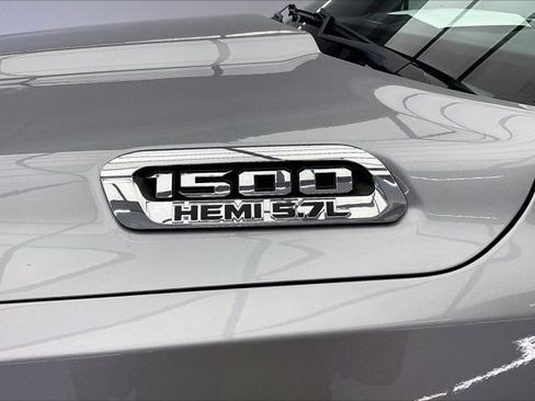 Used 2020 RAM 1500 Big Horn AWD/4WD image 32