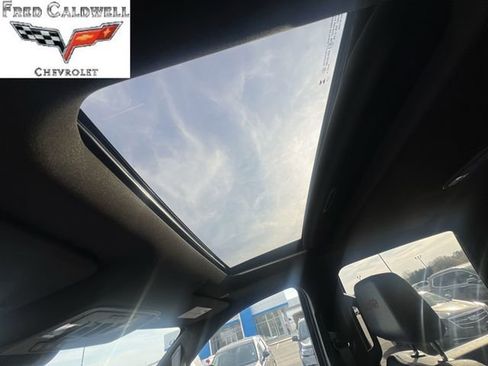 Used 2024 Chevrolet Silverado 2500 High Country w/ Technology Package image 18