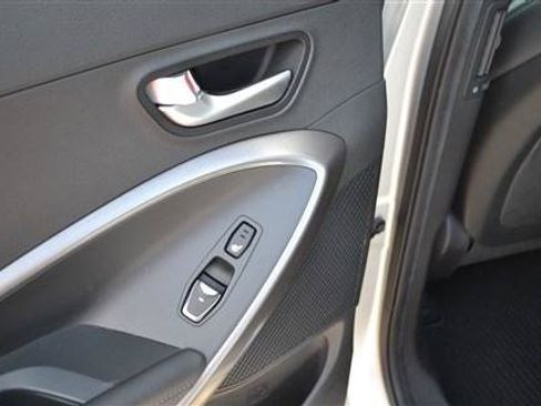 Used 2013 Hyundai Santa Fe Sport 2.0T FWD image 18