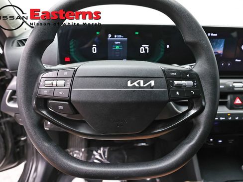 Used 2025 Kia K4 FWD image 10