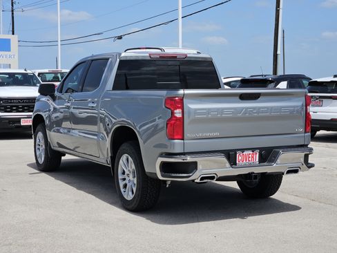 New 2026 Chevrolet Silverado 1500 LTZ w/ Z71 Off-Road Package AWD/4WD image 4
