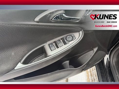 Used 2024 Chevrolet Malibu LT image 5