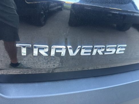 Used 2023 Chevrolet Traverse LT FWD image 48