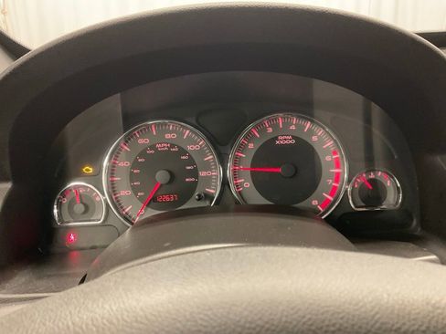 Used 2006 Pontiac Torrent 2WD w/ Preferred Package image 2