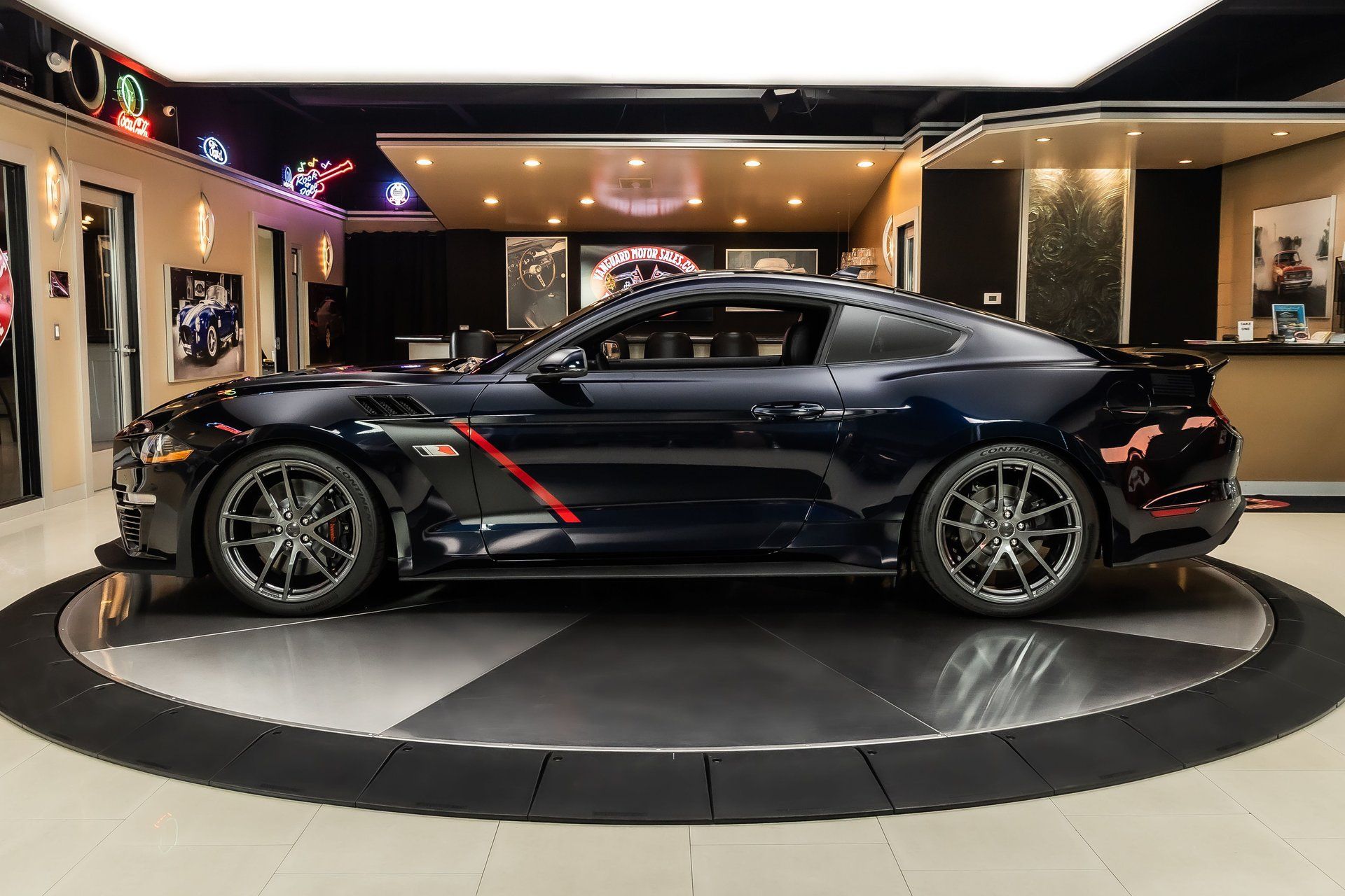 Used 2021 Ford Mustang GT Premium w/ GT Performance Package RWD image 18