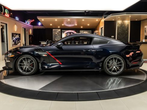 Used 2021 Ford Mustang GT Premium w/ GT Performance Package RWD image 18