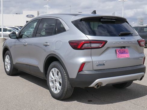 Used 2024 Ford Escape Active AWD/4WD image 5