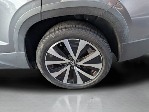 Used 2022 Volkswagen Taos SE image 38