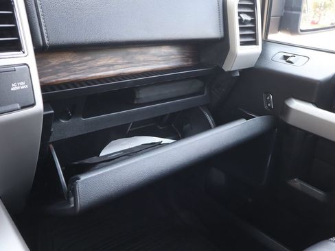 Used 2019 Ford F150 Lariat w/ Equipment Group 502A Luxury AWD/4WD image 36