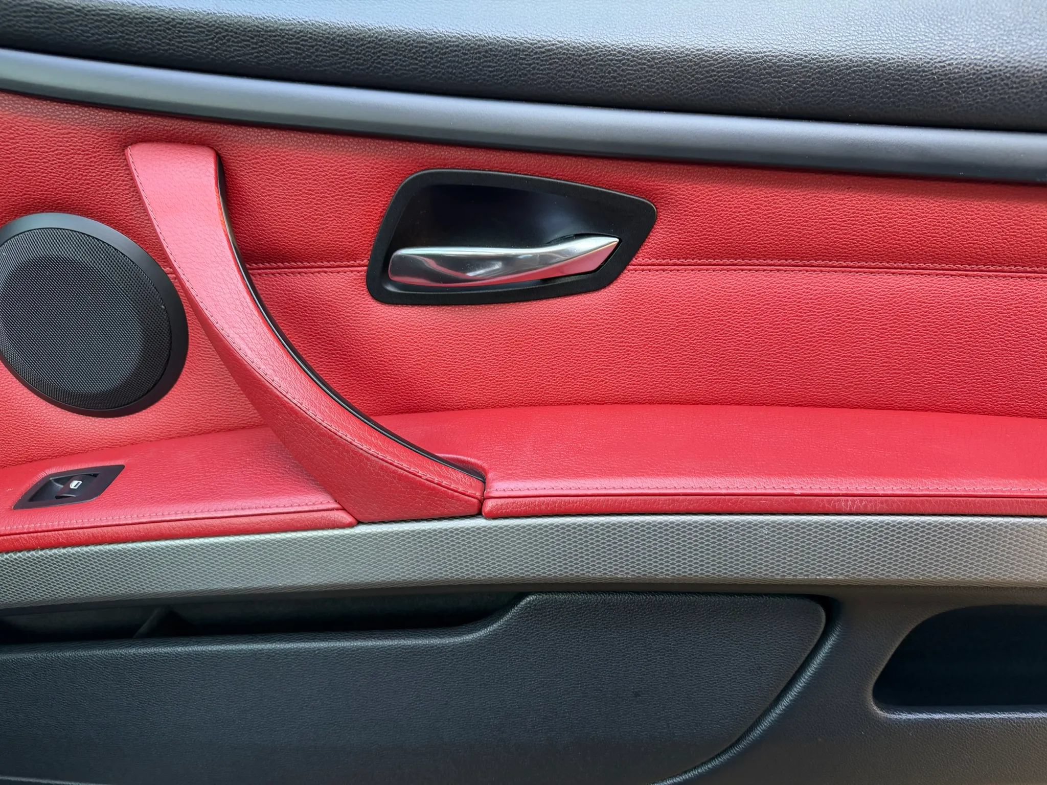 Used 2013 BMW 335is Convertible RWD image 12