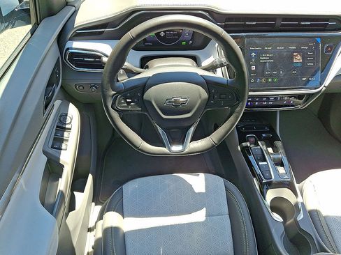 Certified 2023 Chevrolet Bolt EUV Premier FWD image 21