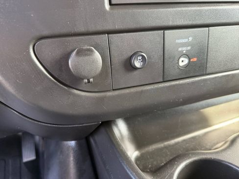 Used 2025 Chevrolet Express 2500 w/ Driver Convenience Package RWD image 18