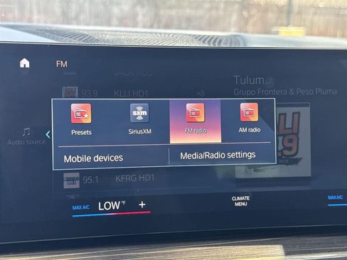 Used 2023 BMW X7 xDrive40i image 17