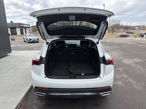 Used 2024 Buick Envision Preferred image 16