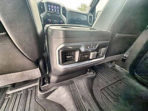Used 2020 GMC Sierra 1500 SLT RWD image 20