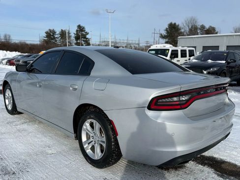 Used 2021 Dodge Charger SXT w/ Leather Interior Group image 7