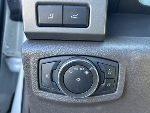 Used 2020 Ford Expedition XLT w/ Equipment Group 202A image 15