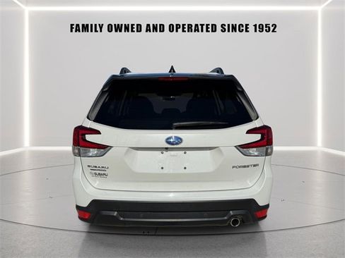 Certified 2024 Subaru Forester Limited image 5