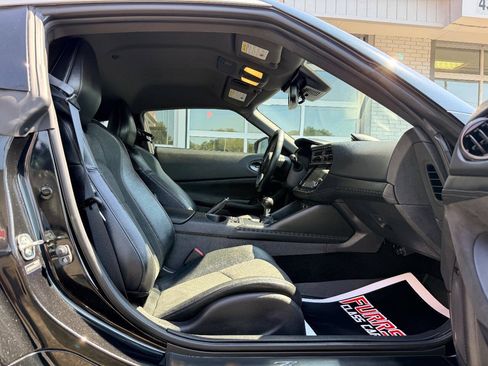 Used 2024 Nissan Z Performance w/ Floor Mat Package RWD image 29