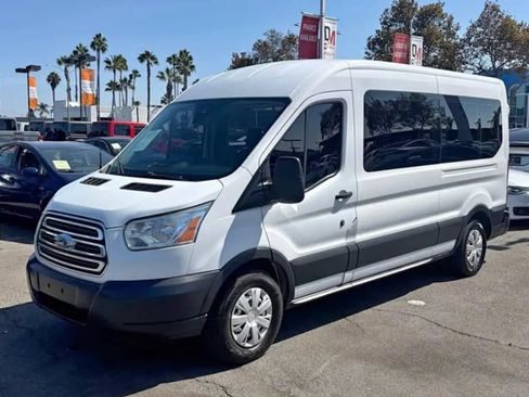 Used 2018 Ford Transit 350 XLT RWD image 2