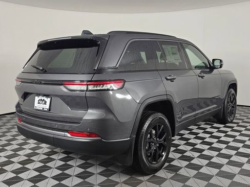 New 2026 Jeep Grand Cherokee Altitude AWD/4WD image 4