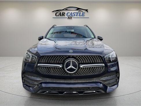 Used 2020 Mercedes-Benz GLE 350 4MATIC w/ AMG Line Exterior image 3