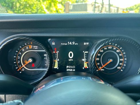 Used 2020 Jeep Gladiator Overland AWD/4WD image 20