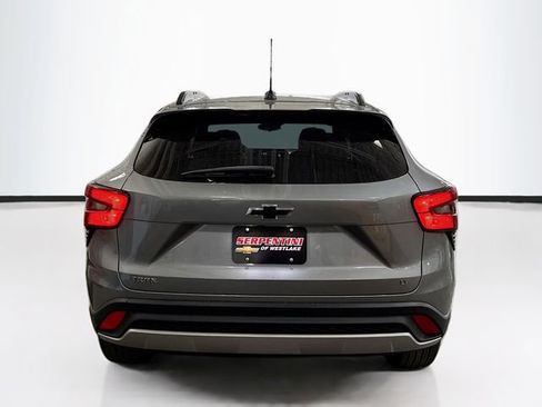 New 2026 Chevrolet Trax LT w/ Driver Confidence Package image 7
