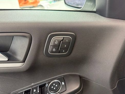Certified 2024 Ford Escape Platinum AWD/4WD image 21
