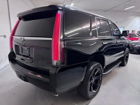 Used 2019 Cadillac Escalade 2WD w/ LPO, Radiant Package image 3