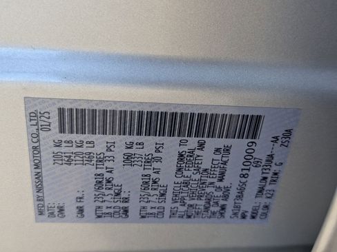 Certified 2025 Nissan Rogue SV image 32