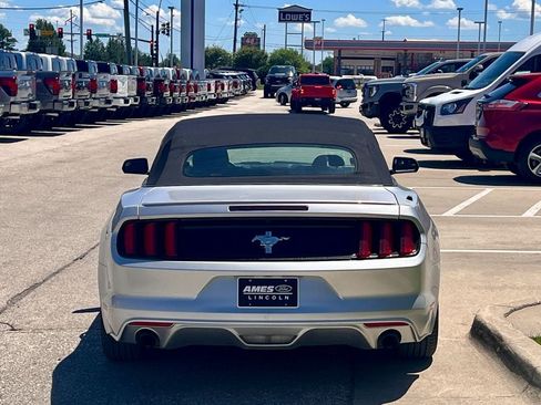 Used 2015 Ford Mustang Convertible w/ Equipment Group 051A RWD image 5