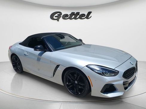 Used 2022 BMW Z4 sDrive30i w/ Premium Package 2 RWD image 3
