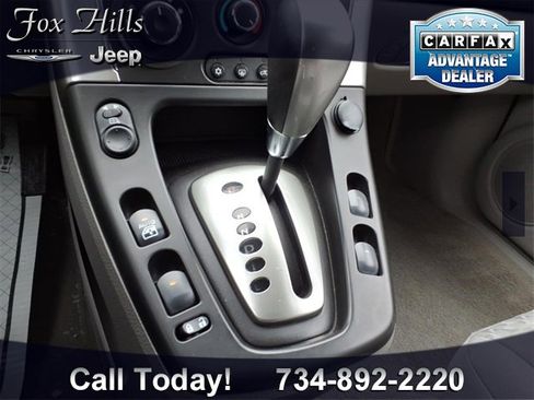 Used 2006 Saturn Vue 2WD image 21