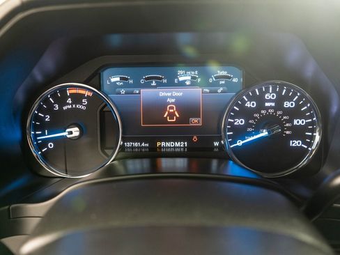 Used 2018 Ford F350 Platinum w/ Platinum Ultimate Package image 17