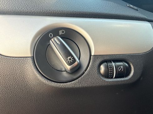 Used 2014 Volkswagen Jetta SE FWD image 14