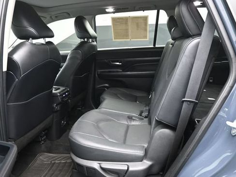 Used 2024 Toyota Grand Highlander FWD image 13