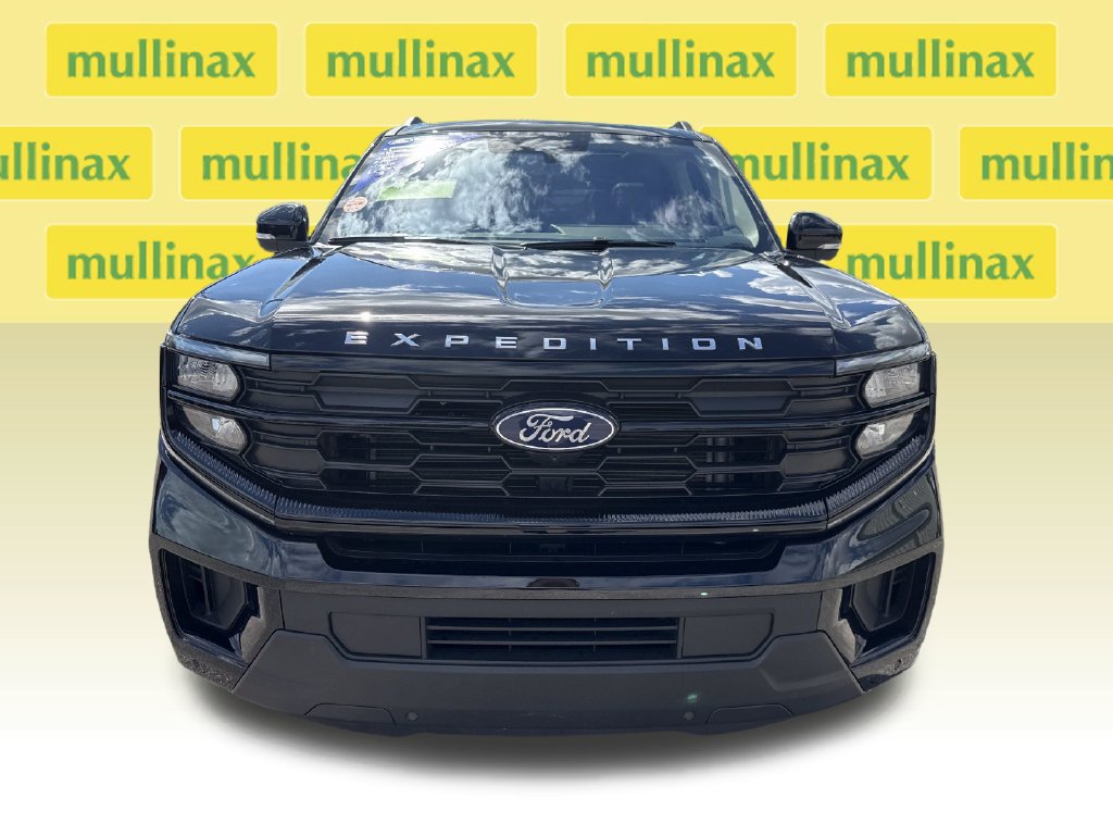 Used 2025 Ford Expedition Max Active RWD image 13