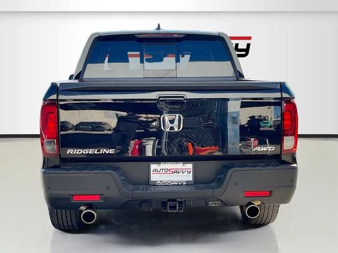 Used 2023 Honda Ridgeline Black Edition image 6